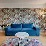 Elegant Victus In Close To The By Renters Sopot