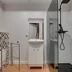 Elegant Victus In Close To The By Renters Sopot