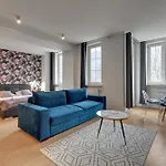Elegant Victus In Close To The By Renters Sopot