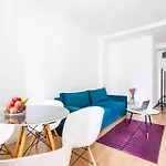 Elegant Victus In Close To The By Renters Appartement *