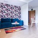Elegant Victus In Close To The By Renters