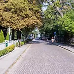 Elegant Victus In Close To The By Renters Sopot