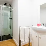 Elegant Victus In Close To The By Renters Appartement *