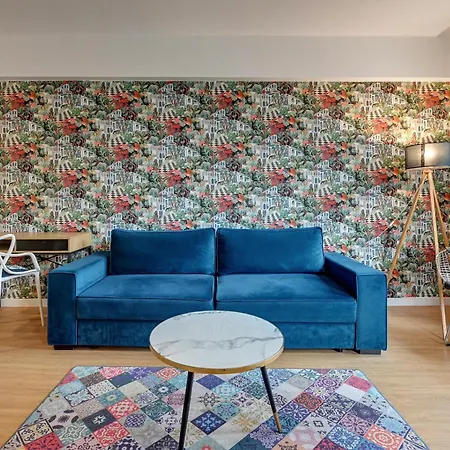 Elegant Victus In Close To The By Renters Sopot