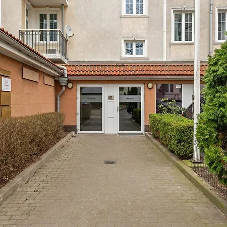 Apartment Elegant Victus In Close To The By Renters Sopot