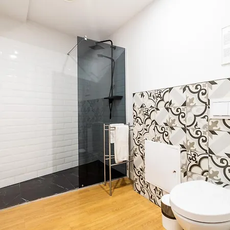 Elegant Victus In Close To The By Renters Zoppot