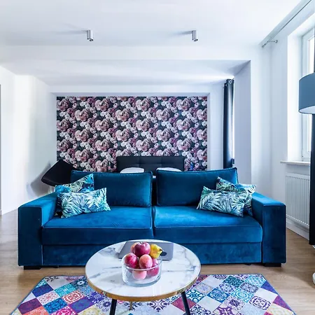 Elegant Victus In Close To The By Renters Apartamento Sopot