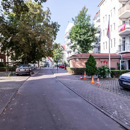 Apartment Elegant Victus In Close To The By Renters Zoppot