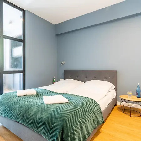 Elegant Victus In Close To The By Renters Apartment Zoppot