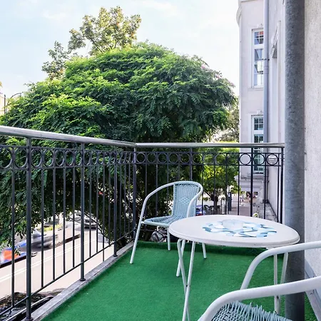 Elegant Victus In Close To The By Renters Zoppot